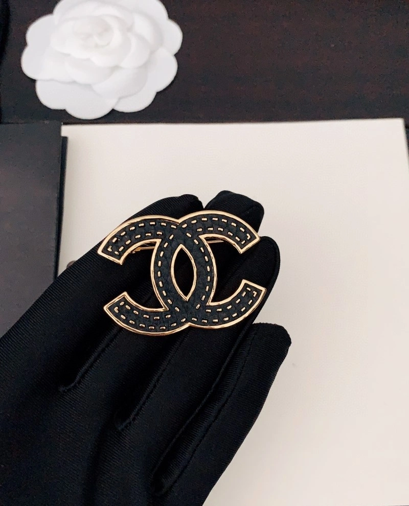 Chanel Brooches Soft 220458