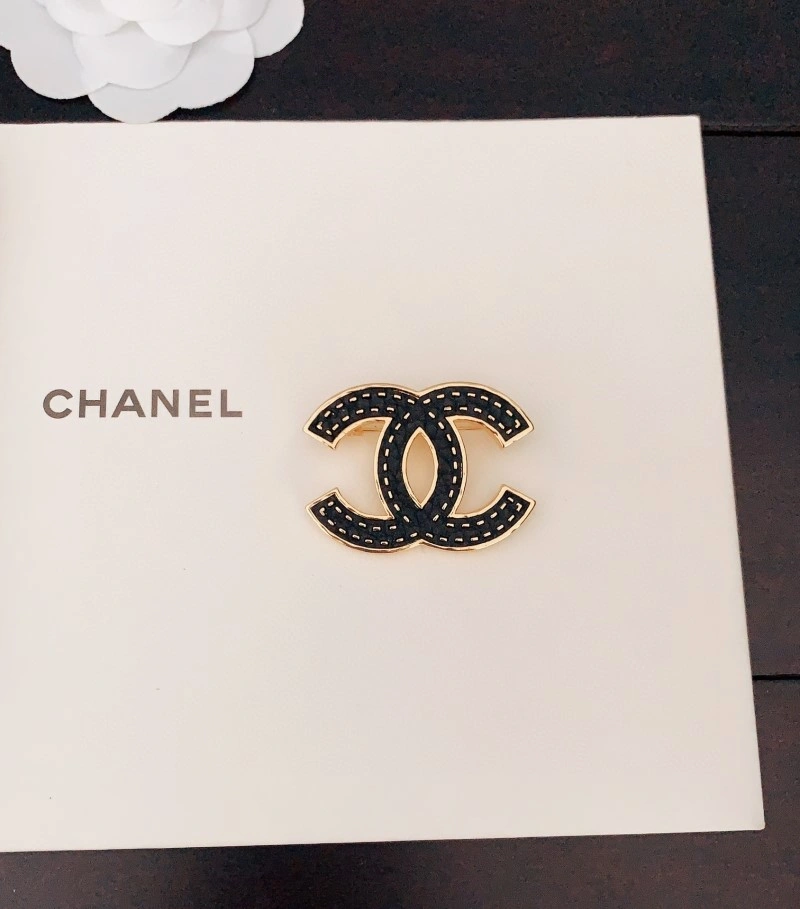 Chanel Brooches Soft 220458