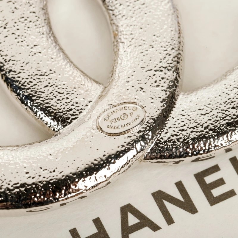 Chanel Brooches TravelReady 220387