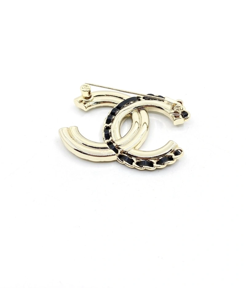 Lightweight Chanel Brooches 220371