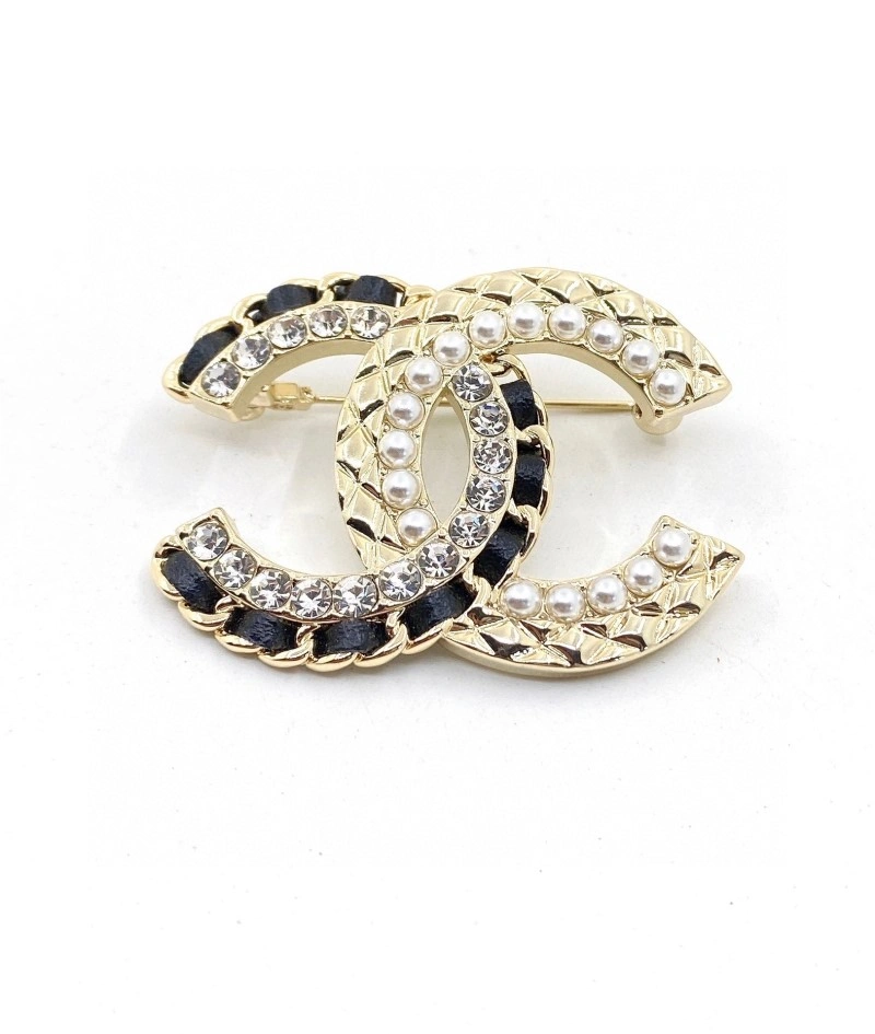 Lightweight Chanel Brooches 220371