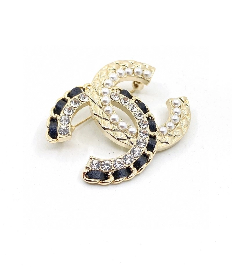 Lightweight Chanel Brooches 220371