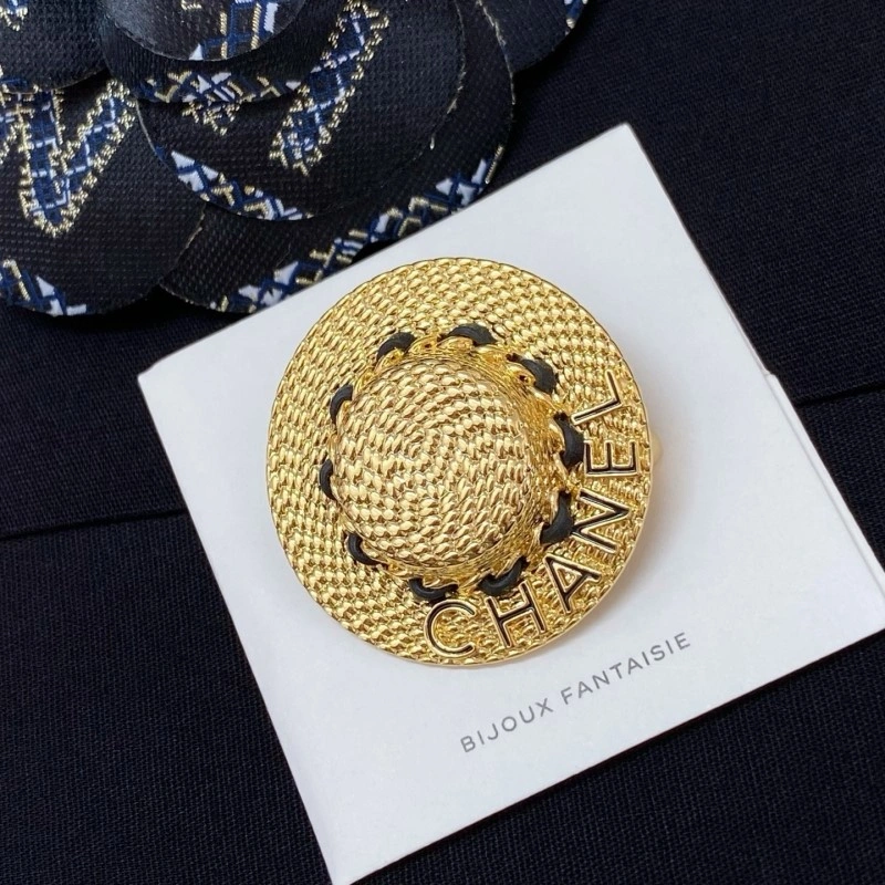 MoistureWicking Chanel Brooches 220373