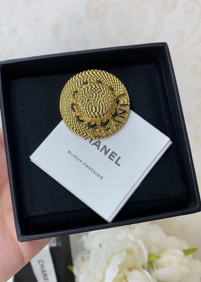 MoistureWicking Chanel Brooches 220373