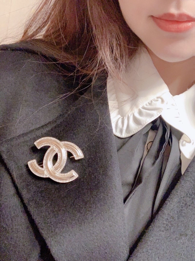 AllSeason Chanel Brooches 220401