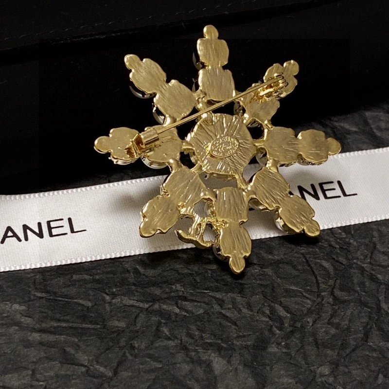 Chanel Brooches Sleek 220362