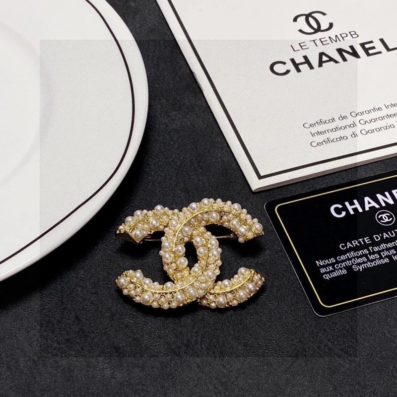 Chanel Brooches Trendy 220360