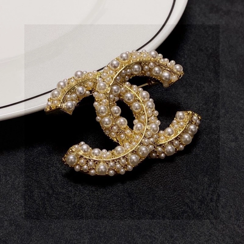 Chanel Brooches Trendy 220360