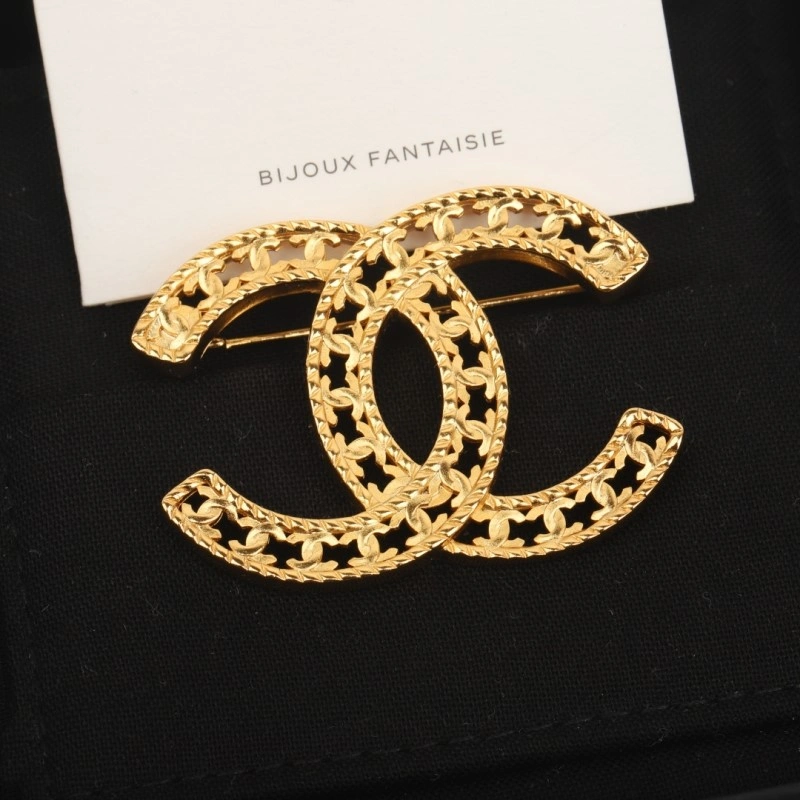Chanel Brooches Refined 220372