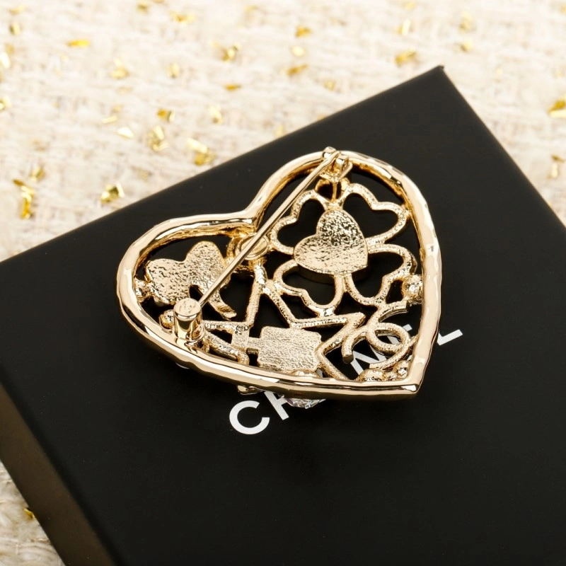 Chanel Brooches HighQuality 220361
