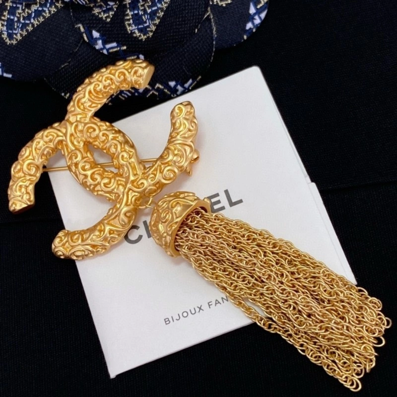Chanel Brooches Fashionable 220357