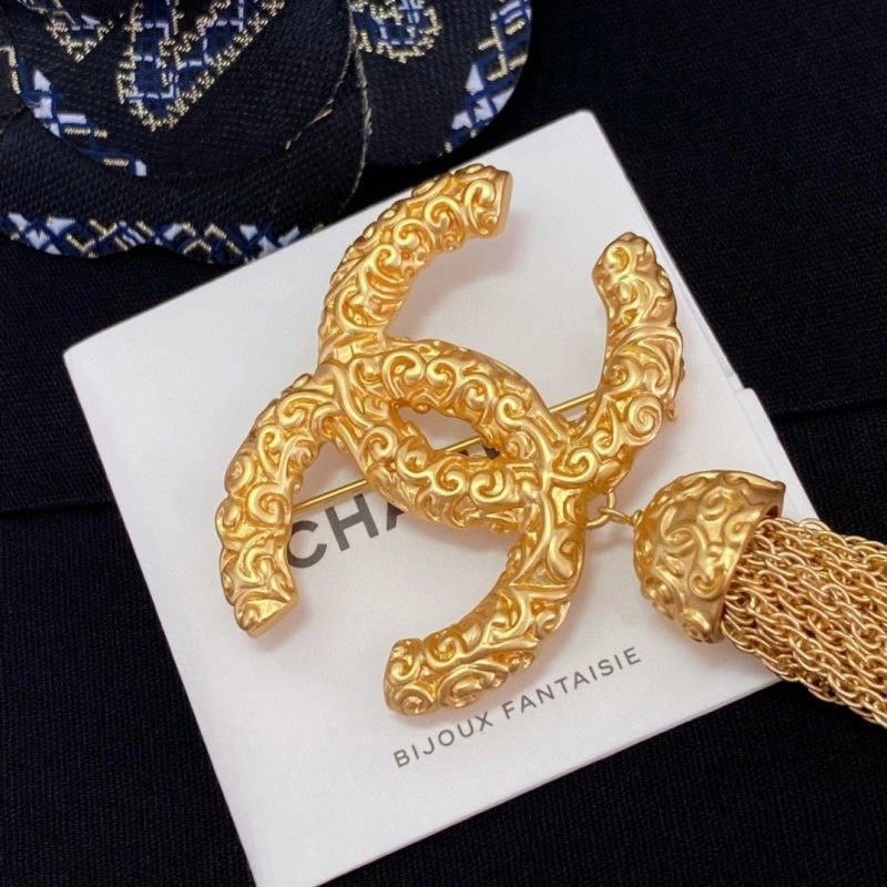 Chanel Brooches Fashionable 220357