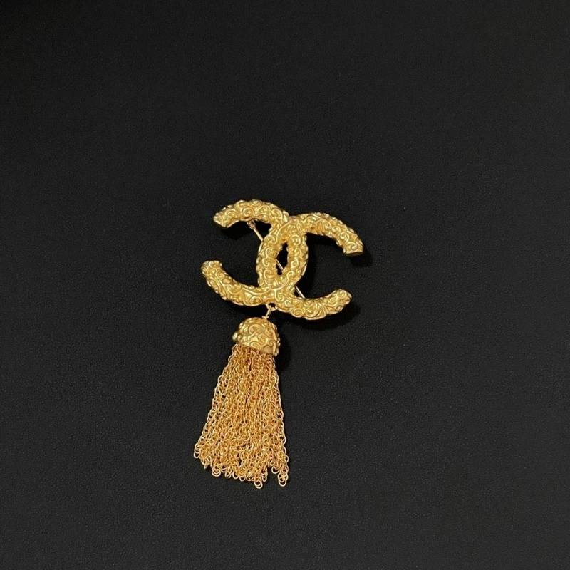 Chanel Brooches Fashionable 220357