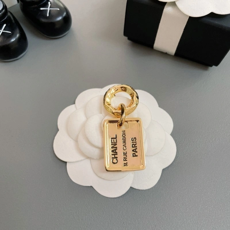 Sophisticated Chanel Brooches 220358