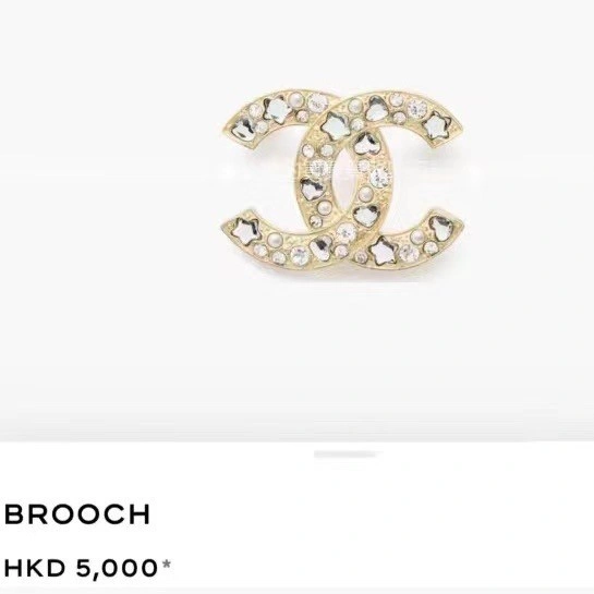 Supportive Chanel Brooches 220354