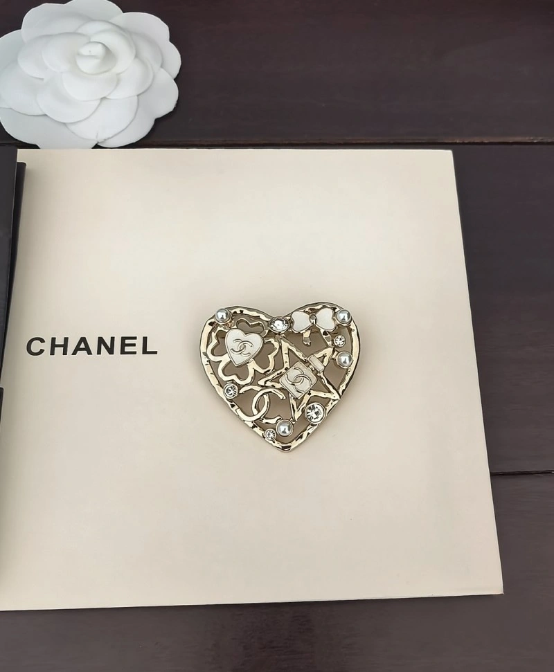 Chanel Brooches Unisex 220359