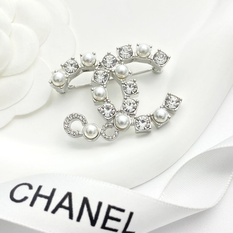 Chanel Brooches TravelReady 220350