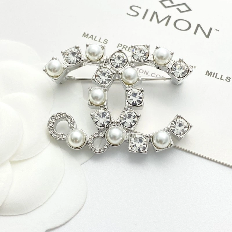 Chanel Brooches TravelReady 220350