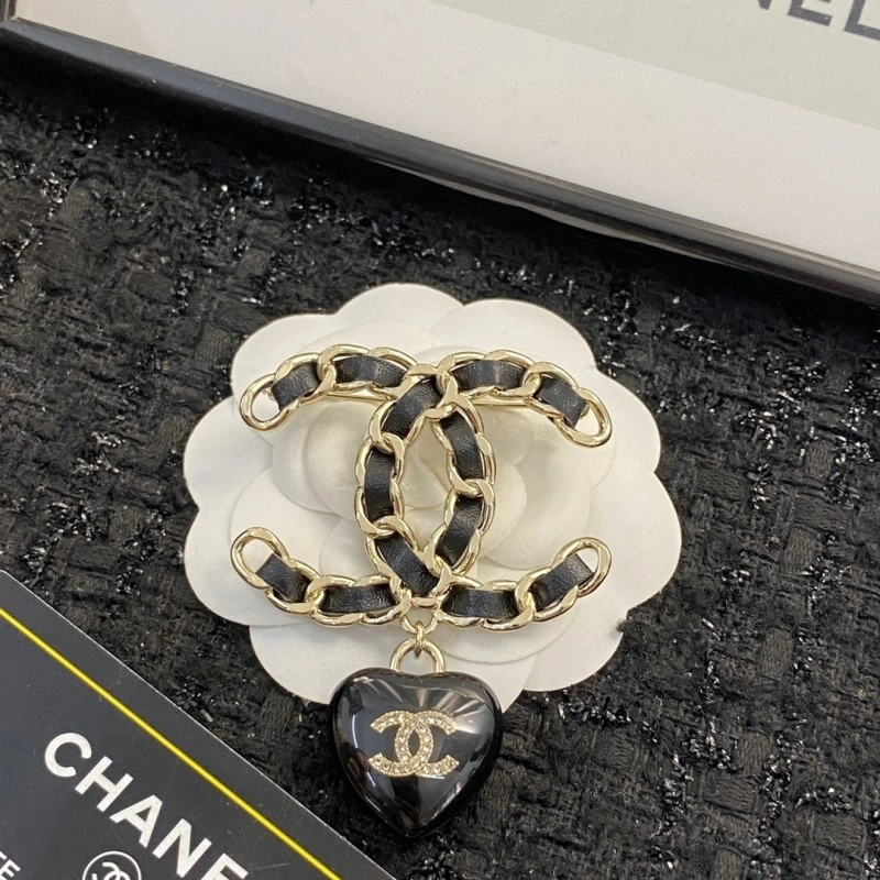 Trendsetting Chanel Brooches 220412