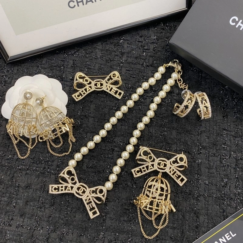 Chanel Brooches Breathable 220342