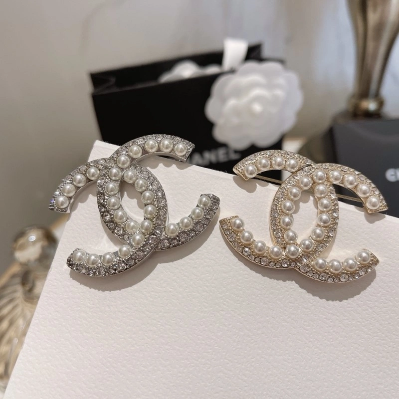 Chanel Brooches SmoothTexture 220415