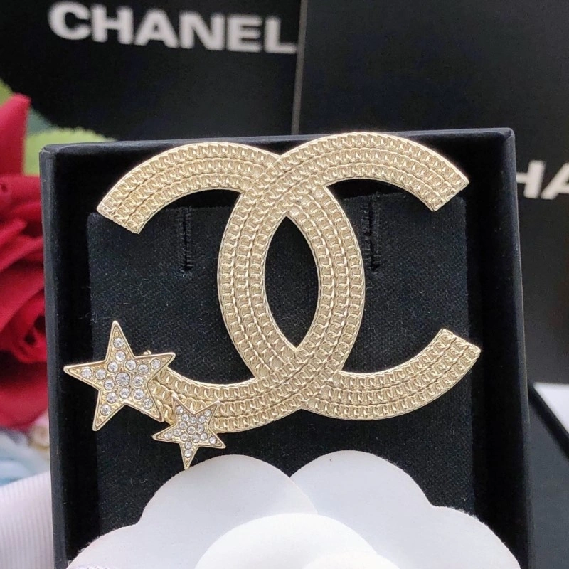 Chanel Brooches ZipUp 220345