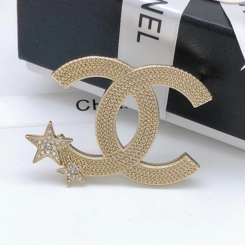 Chanel Brooches ZipUp 220345
