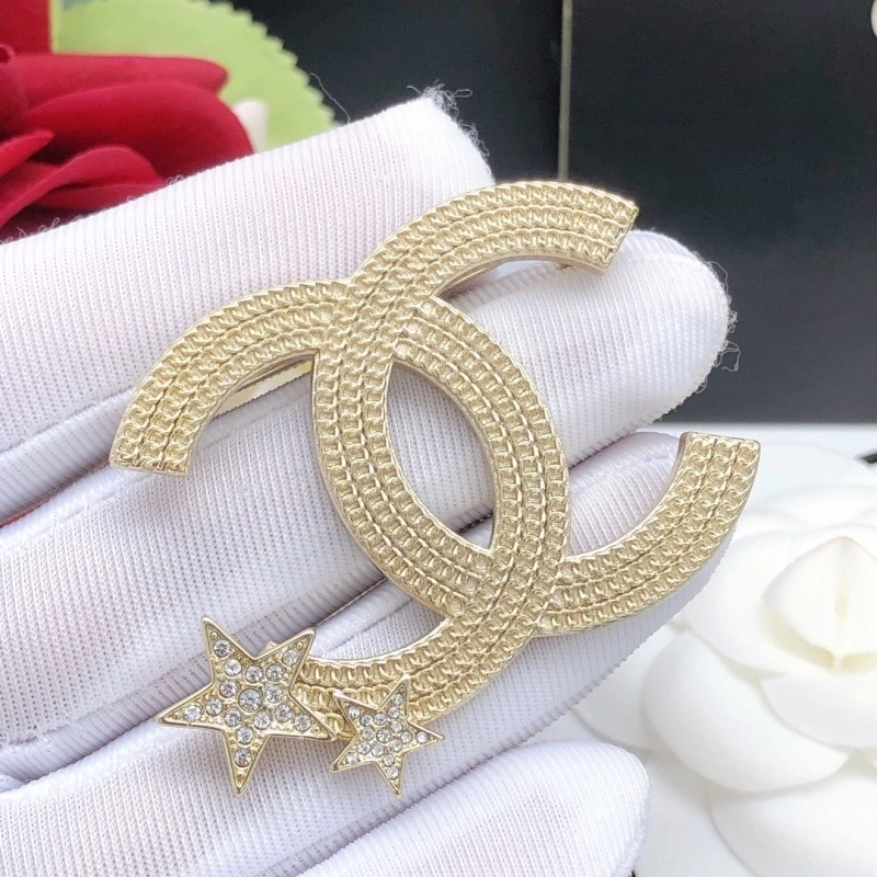 Chanel Brooches ZipUp 220345