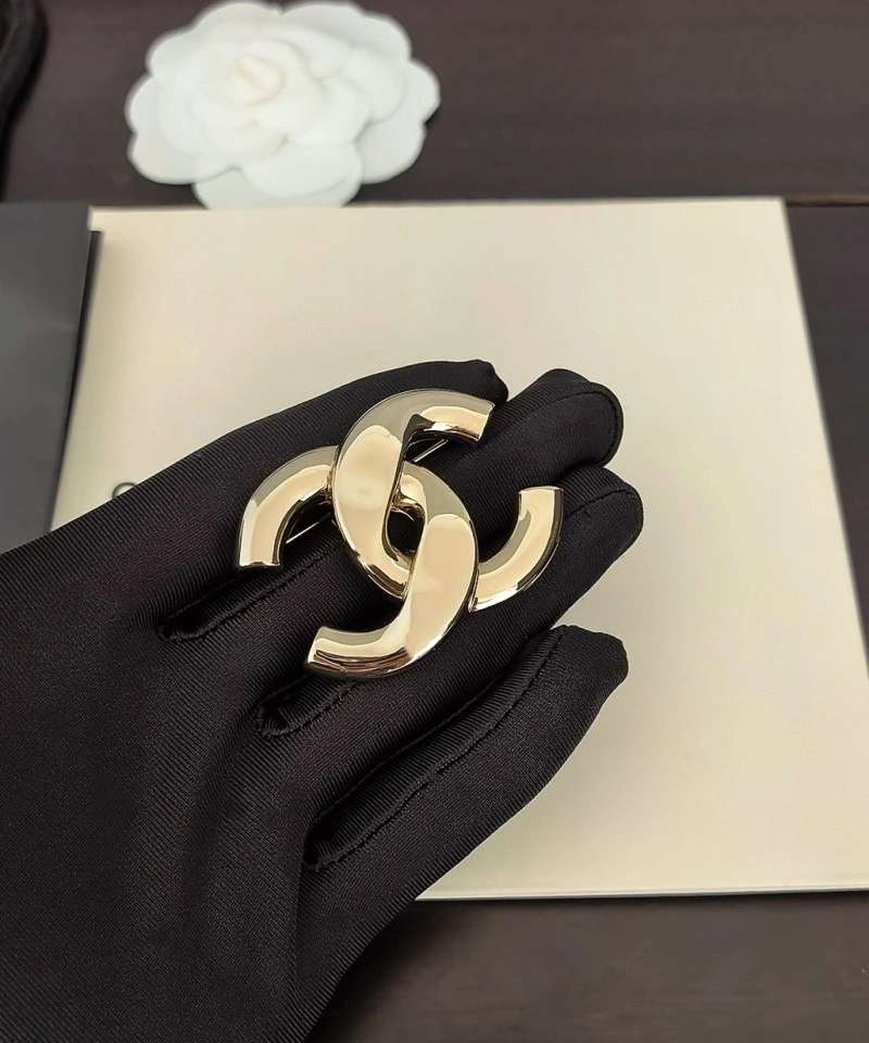Chanel Brooches SoftTouch 220333