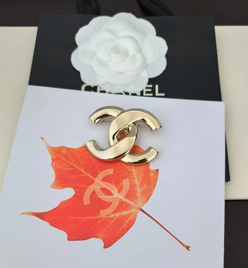 Chanel Brooches SoftTouch 220333