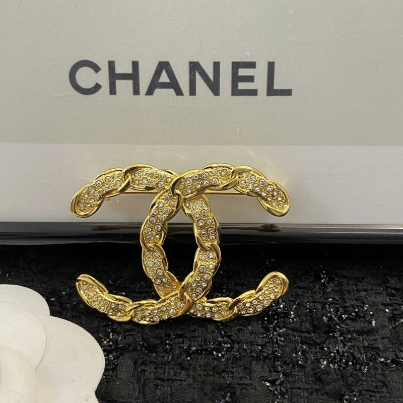 TechFriendly Chanel Brooches 220338