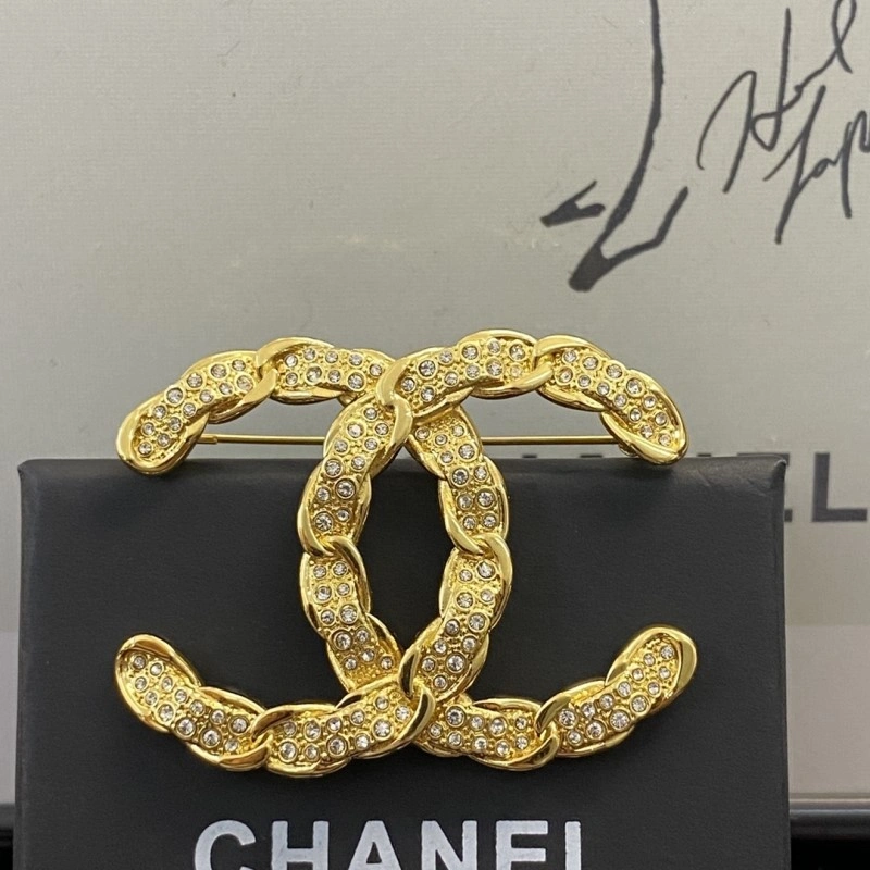 TechFriendly Chanel Brooches 220338