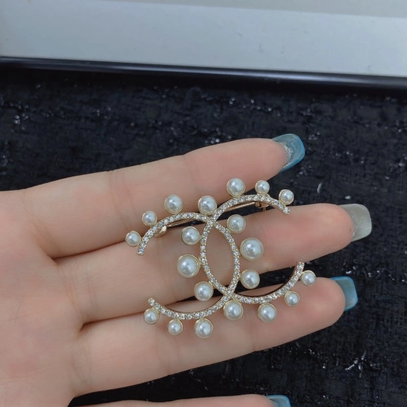 Chanel Brooches Breathable 220334