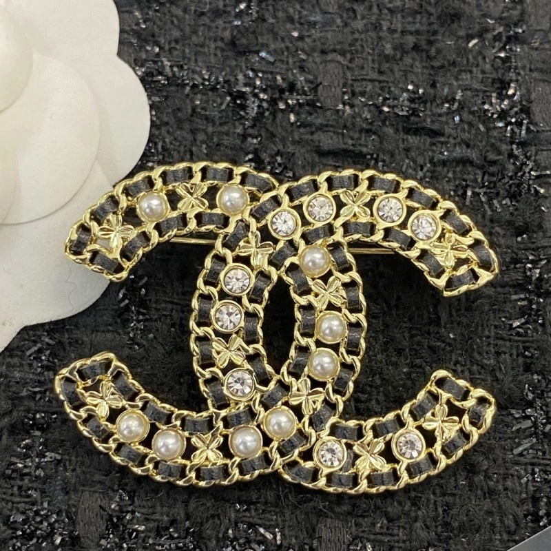 Chanel Brooches Compact 220336