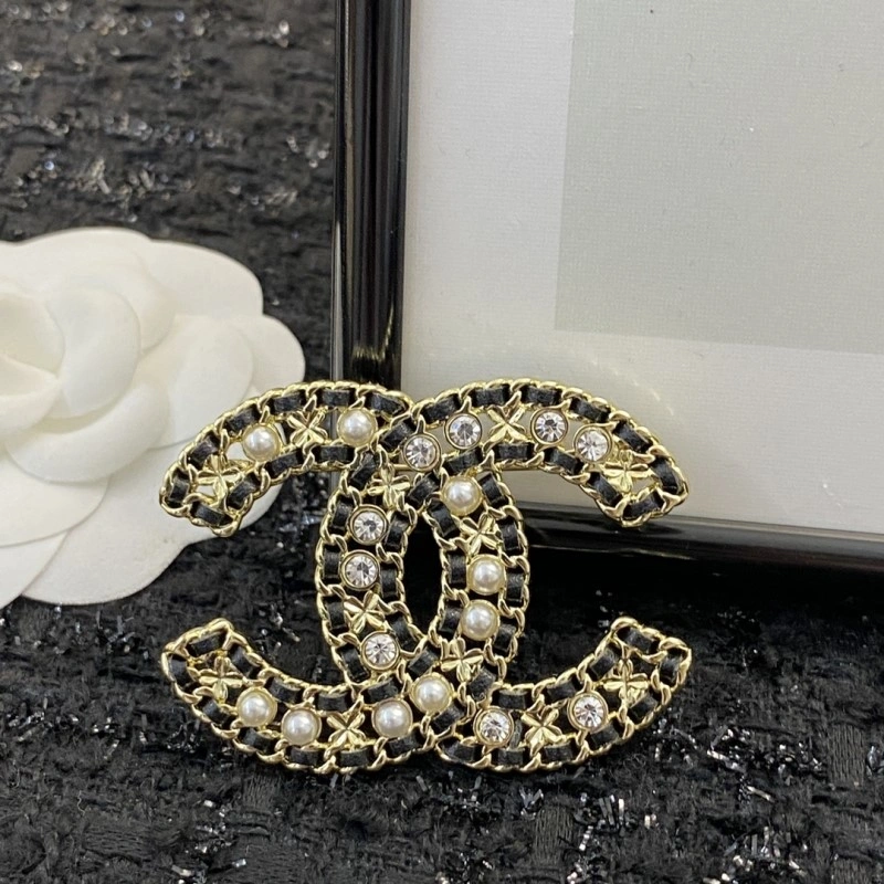 Chanel Brooches Compact 220336