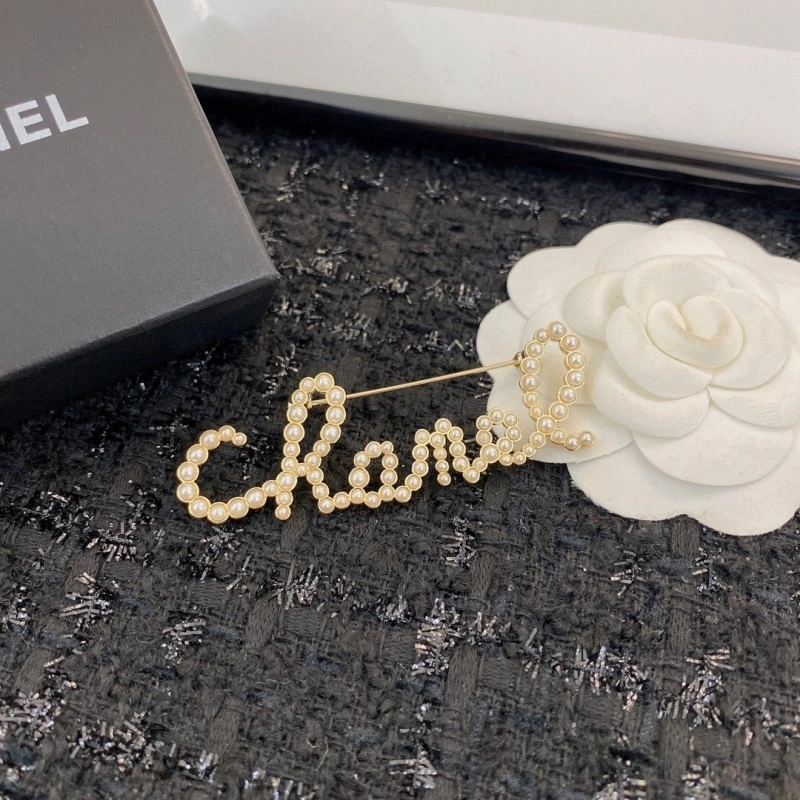 Chanel Brooches Cozy 220328