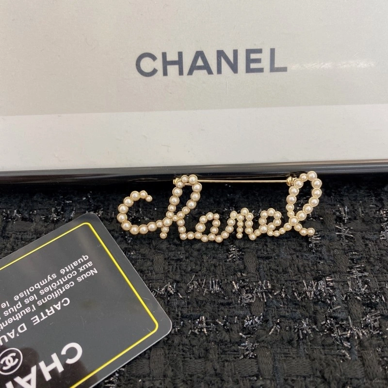 Chanel Brooches Cozy 220328