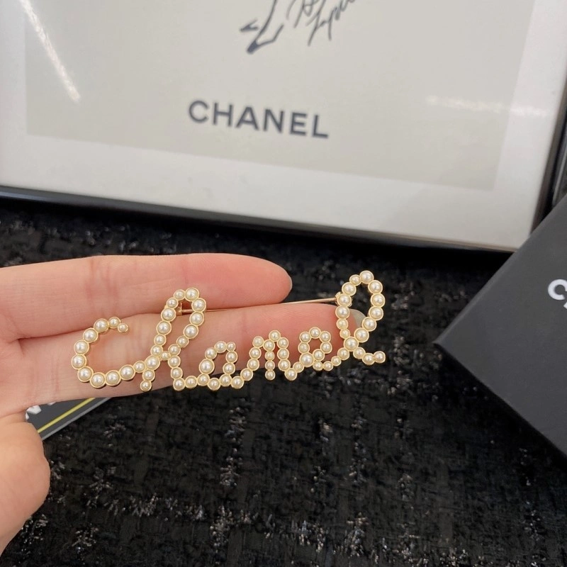 Chanel Brooches Cozy 220328