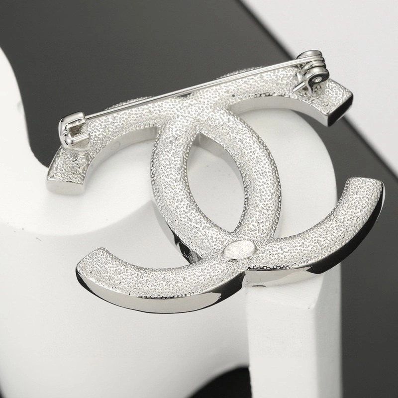 BestValue Chanel Brooches 220325