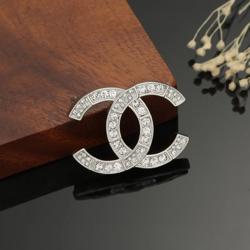 BestValue Chanel Brooches 220325