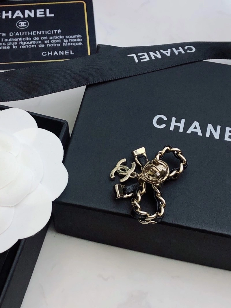 Chanel Brooches Seasonal 220339