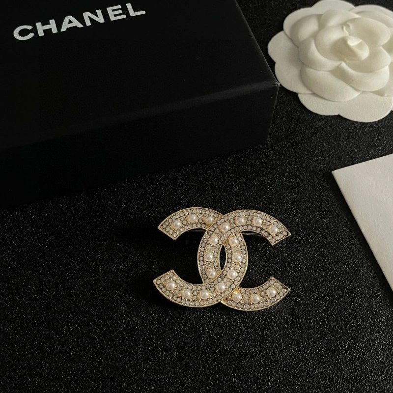 Chanel Brooches Breathable 220324