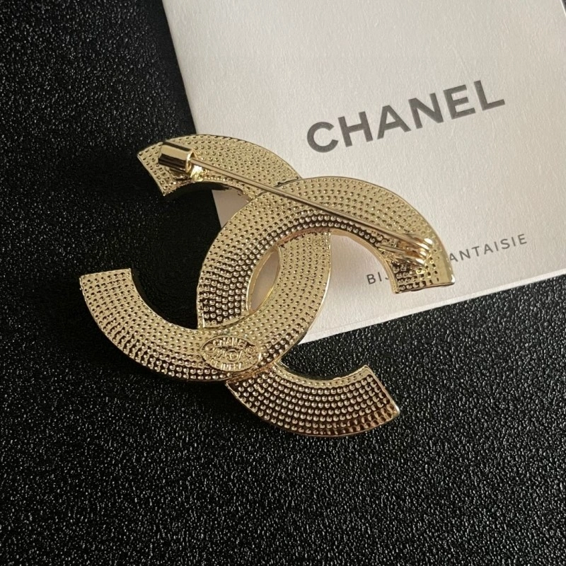 Chanel Brooches Breathable 220324