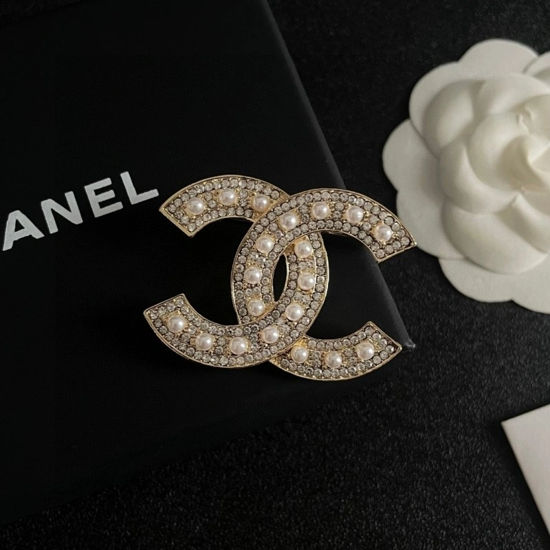 Chanel Brooches Breathable 220324