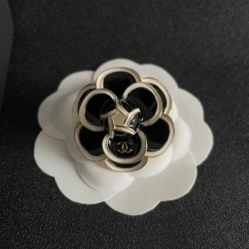 Chanel Brooches Affordable 220318