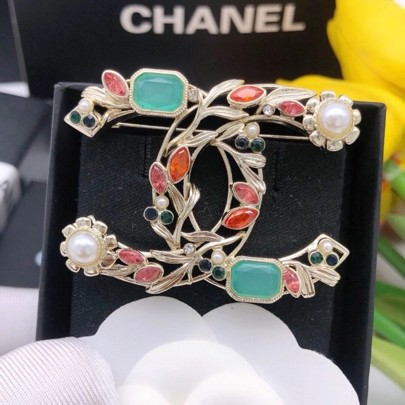 Colorful Chanel Brooches 220308