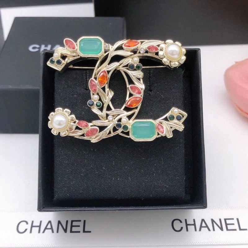 Colorful Chanel Brooches 220308