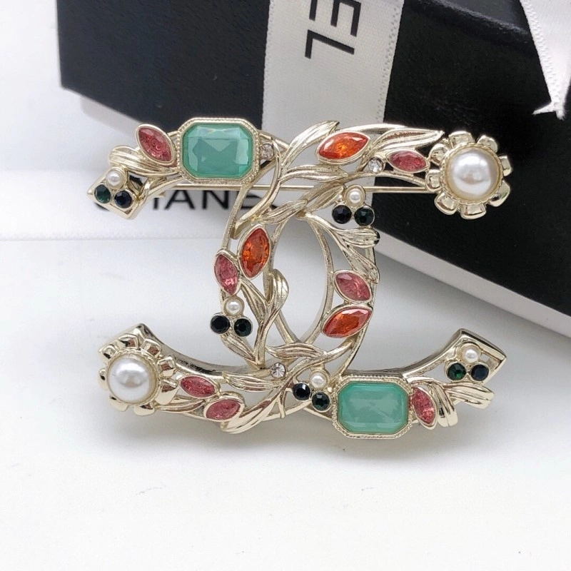 Colorful Chanel Brooches 220308