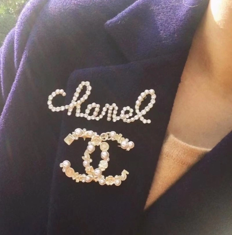 Chanel Brooches Refined 220380