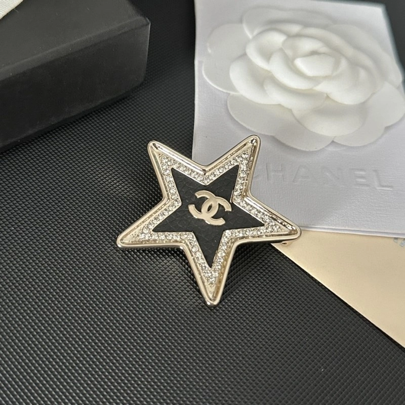 Chanel Brooches Resilient 220319